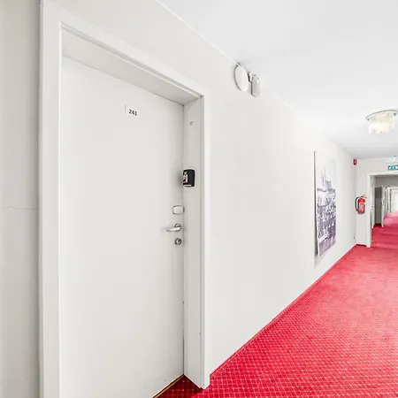 Spacious In Perfect Location 52m2 アパート プルゼニ